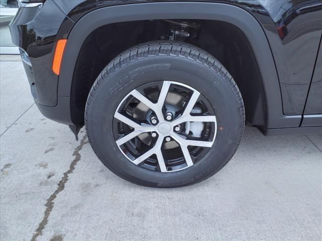 new 2025 Jeep Grand Cherokee car, priced at $45,310