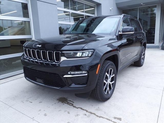 new 2025 Jeep Grand Cherokee car, priced at $45,310