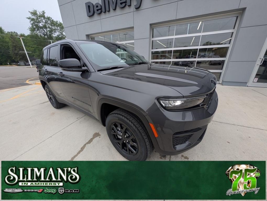 new 2025 Jeep Grand Cherokee car, priced at $42,210