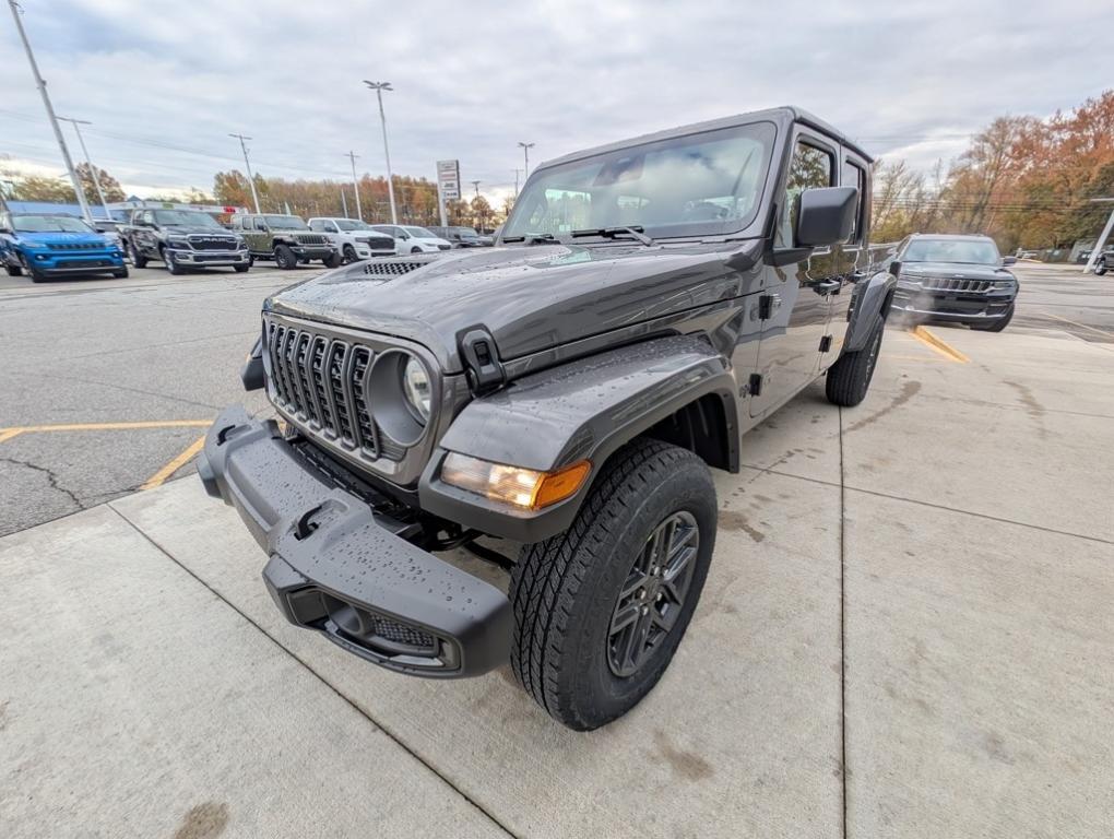 new 2026 Jeep Gladiator car, priced at $50,690