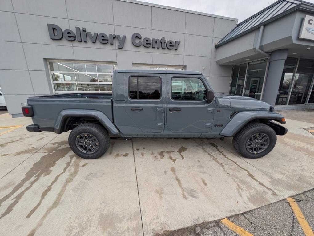 new 2026 Jeep Gladiator car, priced at $50,690