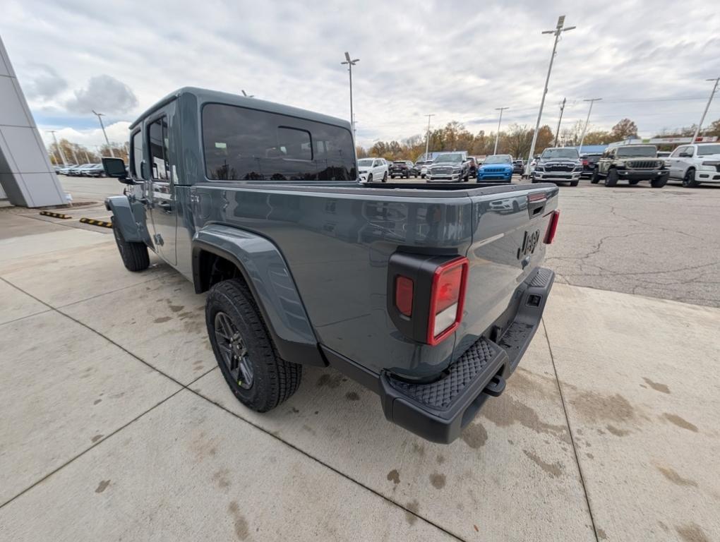 new 2026 Jeep Gladiator car, priced at $50,690