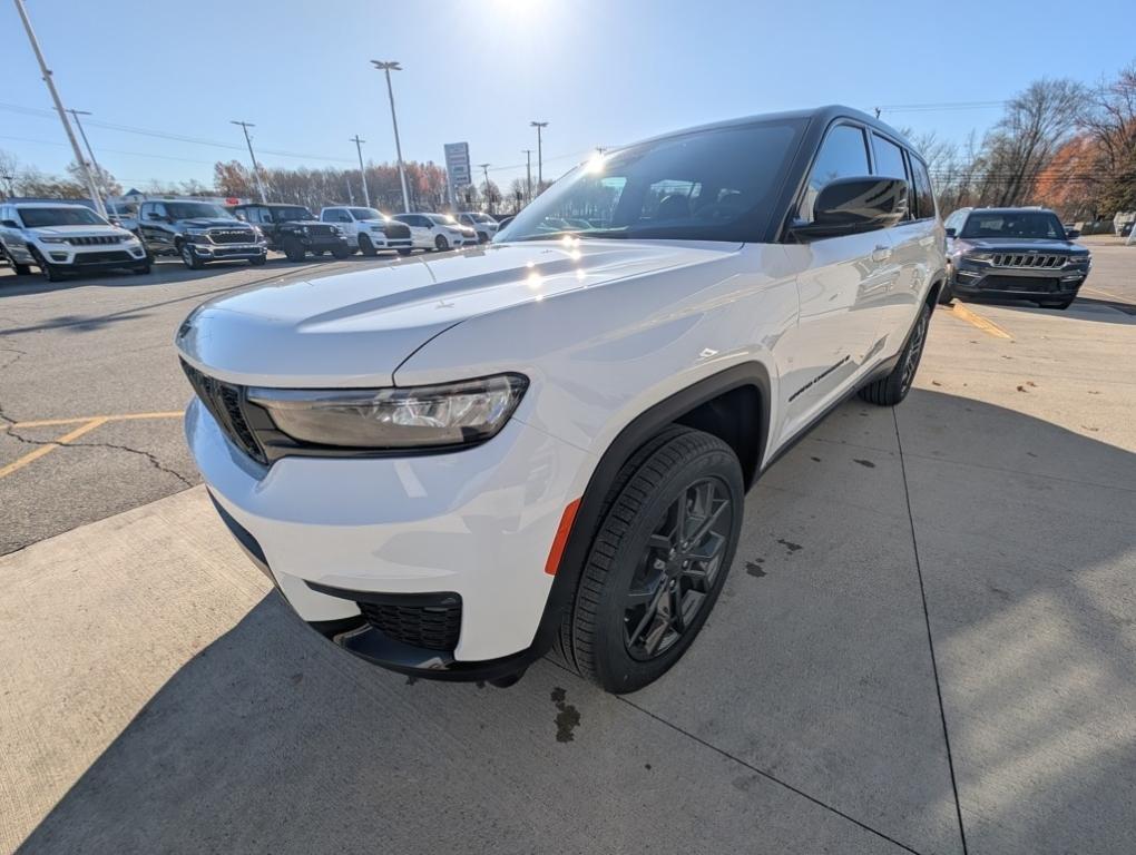 new 2025 Jeep Grand Cherokee L car, priced at $50,740