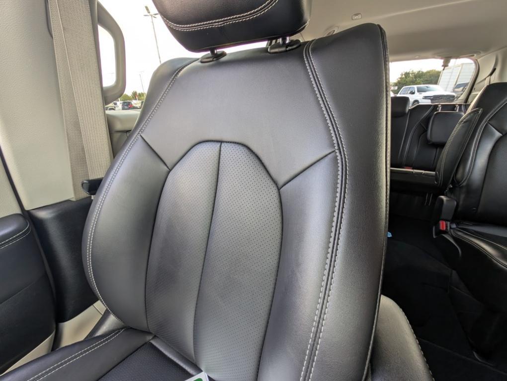 used 2024 Chrysler Pacifica car, priced at $29,291