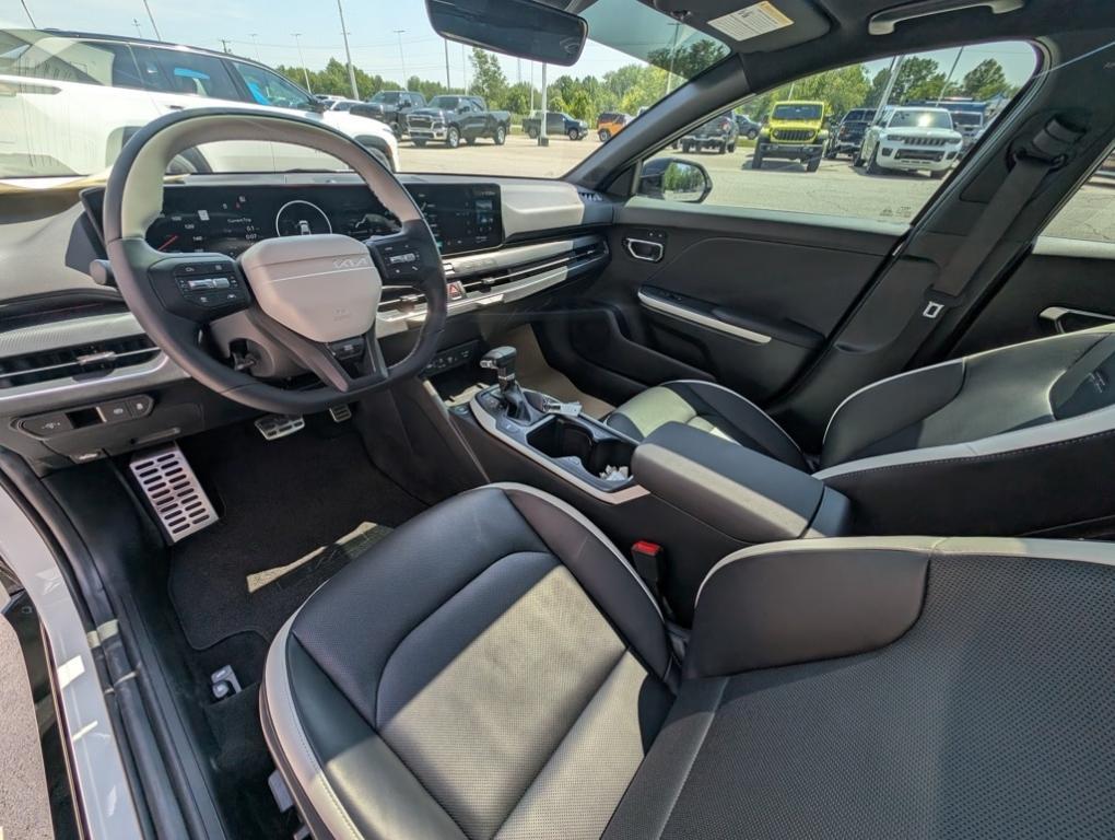 used 2025 Kia K4 car, priced at $27,873
