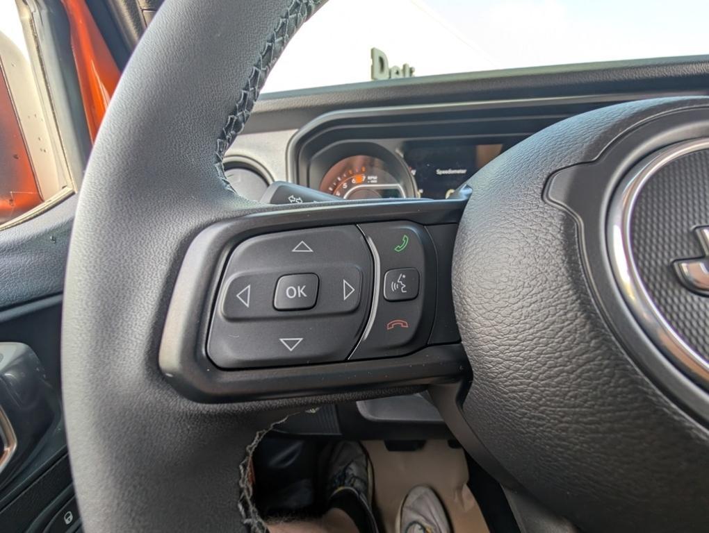 new 2025 Jeep Wrangler car, priced at $46,241
