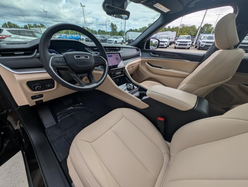 new 2025 Jeep Grand Cherokee L car, priced at $47,110