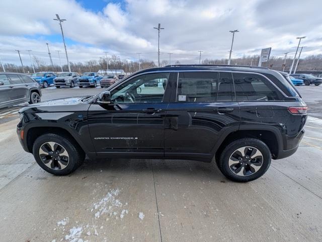 new 2025 Jeep Grand Cherokee 4xe car, priced at $55,880