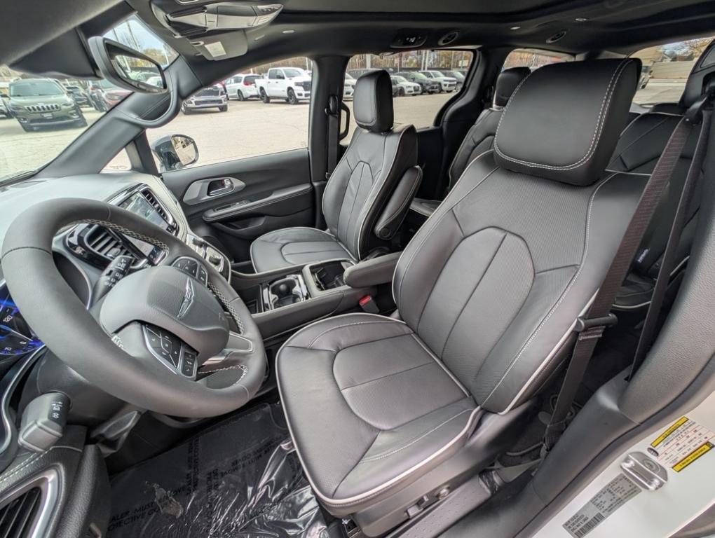 new 2026 Chrysler Pacifica car, priced at $48,955