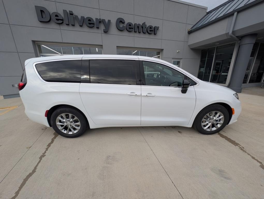 new 2026 Chrysler Pacifica car, priced at $48,955