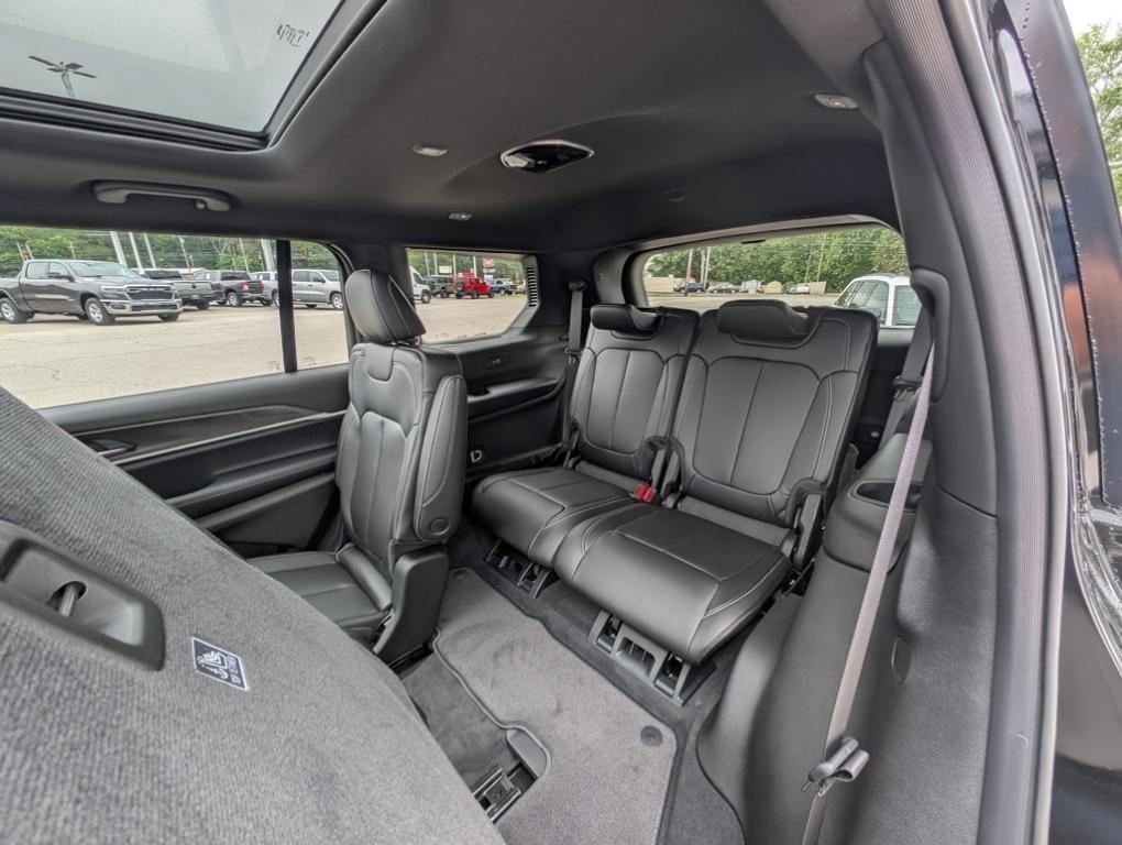 new 2025 Jeep Grand Cherokee L car, priced at $42,110