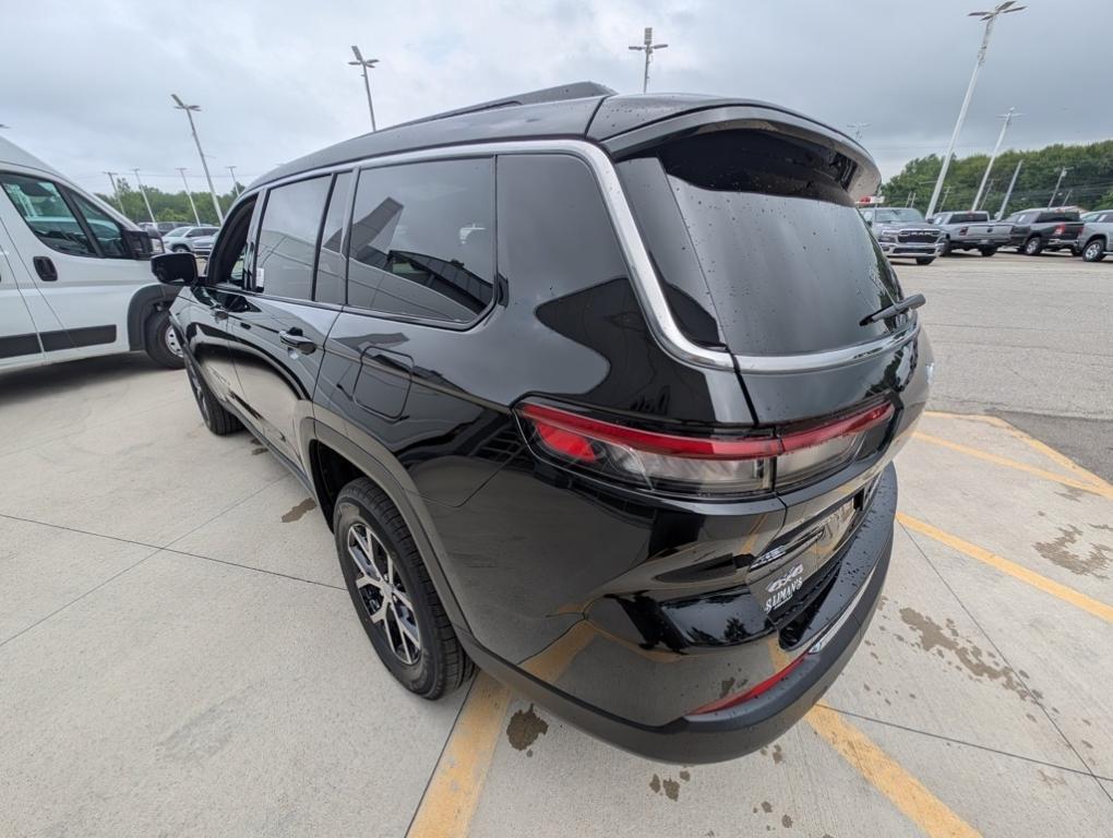 new 2025 Jeep Grand Cherokee L car, priced at $42,110