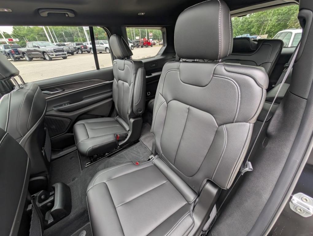 new 2025 Jeep Grand Cherokee L car, priced at $42,110