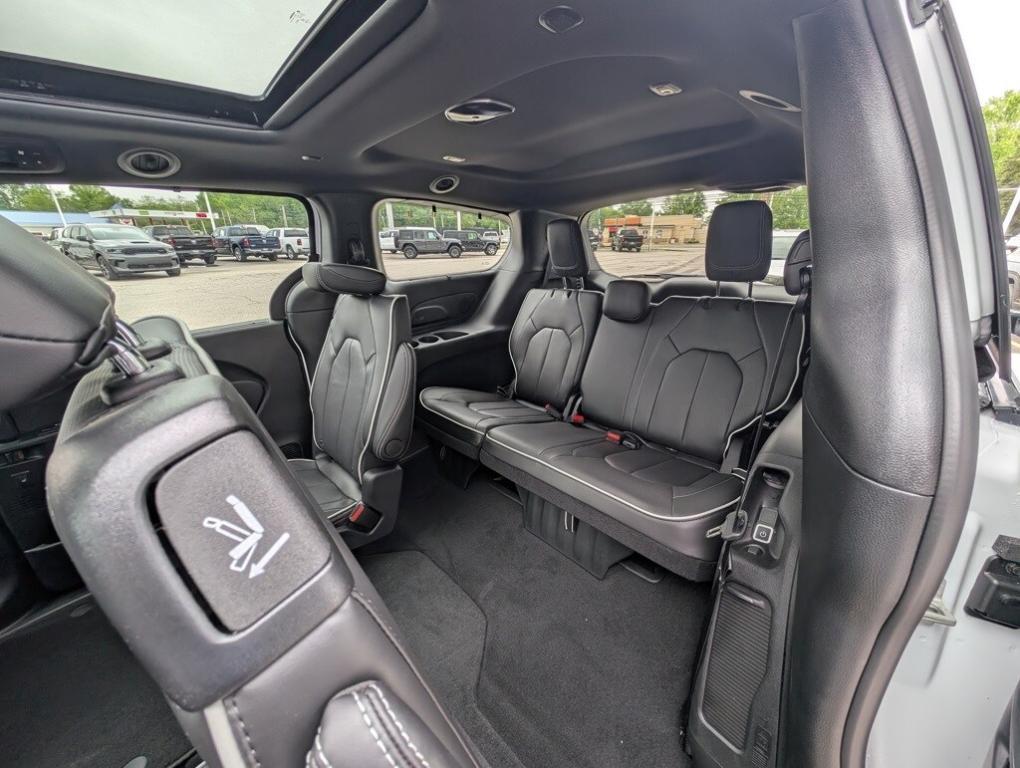 new 2025 Chrysler Pacifica car, priced at $50,940