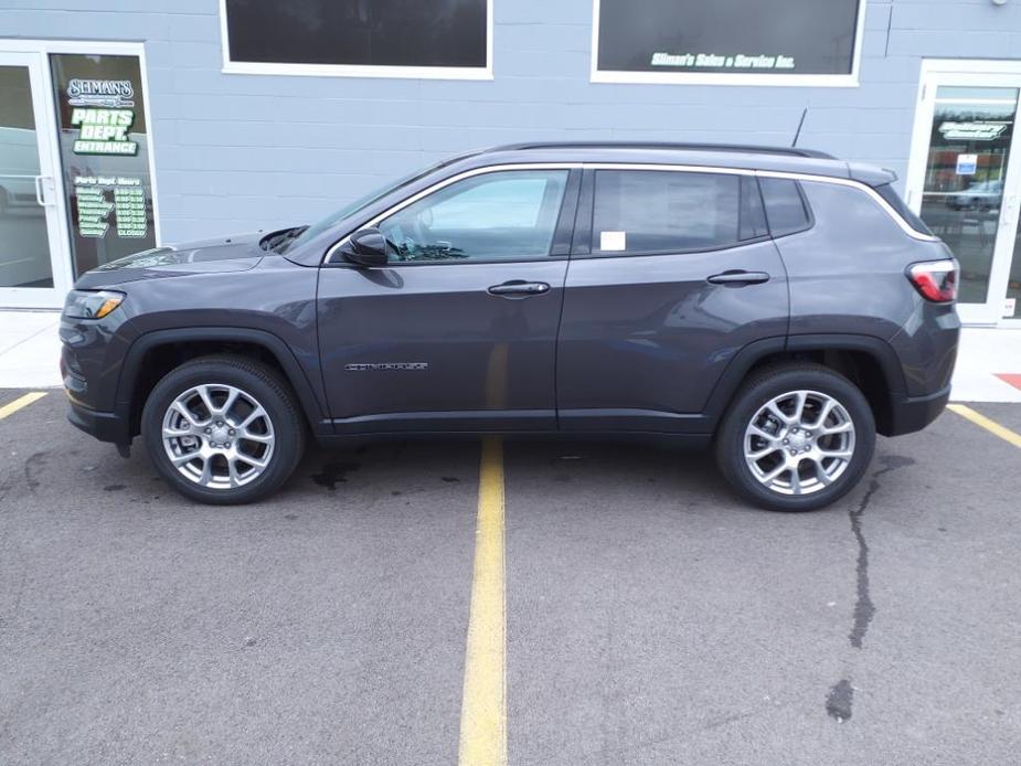 new 2024 Jeep Compass car, priced at $32,085