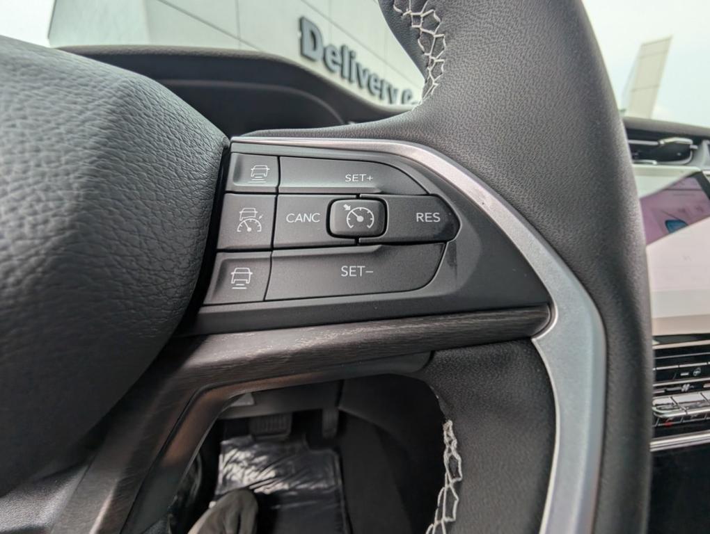 new 2025 Jeep Grand Cherokee car, priced at $43,160