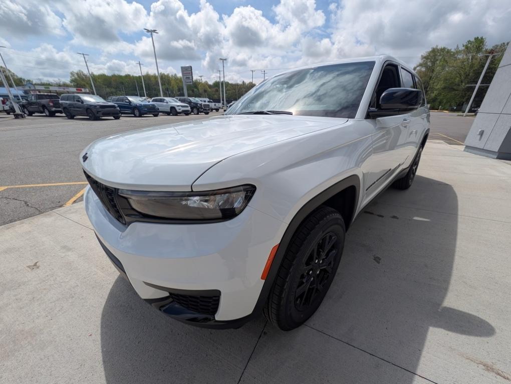 new 2025 Jeep Grand Cherokee L car, priced at $44,357
