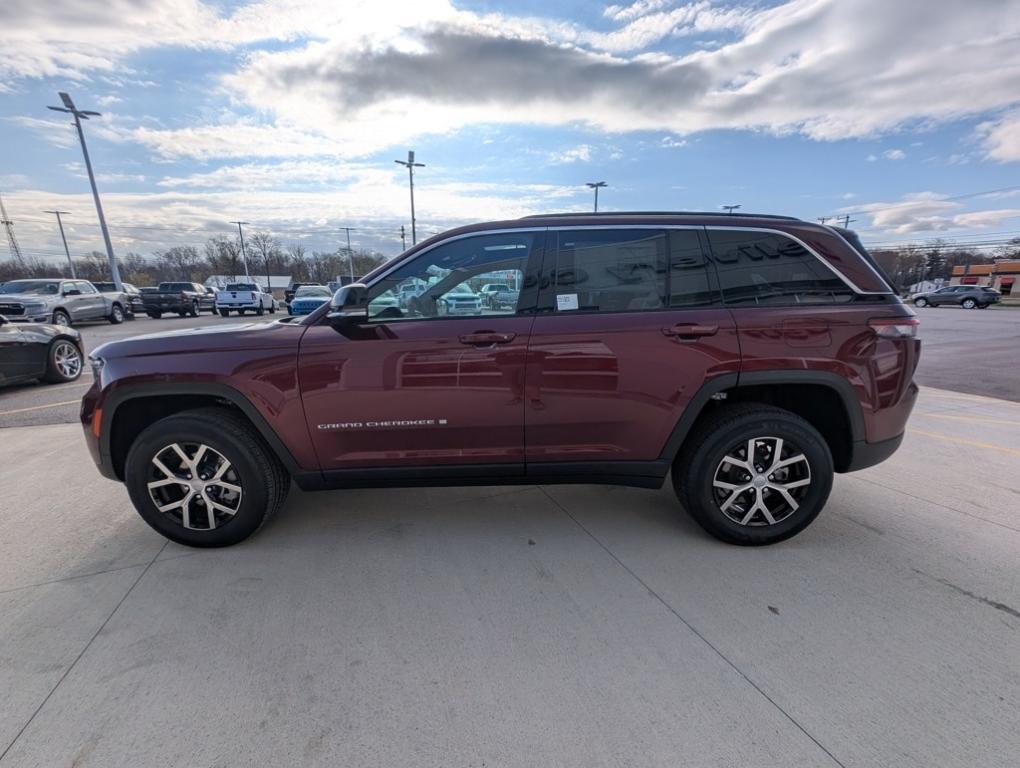 new 2025 Jeep Grand Cherokee car, priced at $46,505