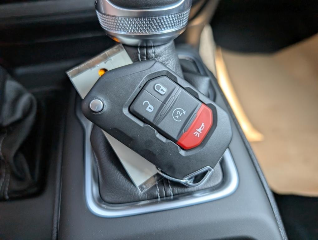 new 2025 Jeep Wrangler car, priced at $53,652