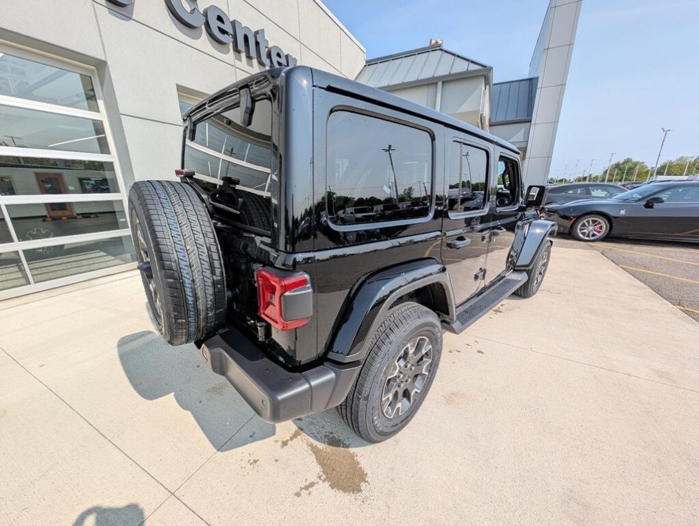 new 2025 Jeep Wrangler car, priced at $52,152