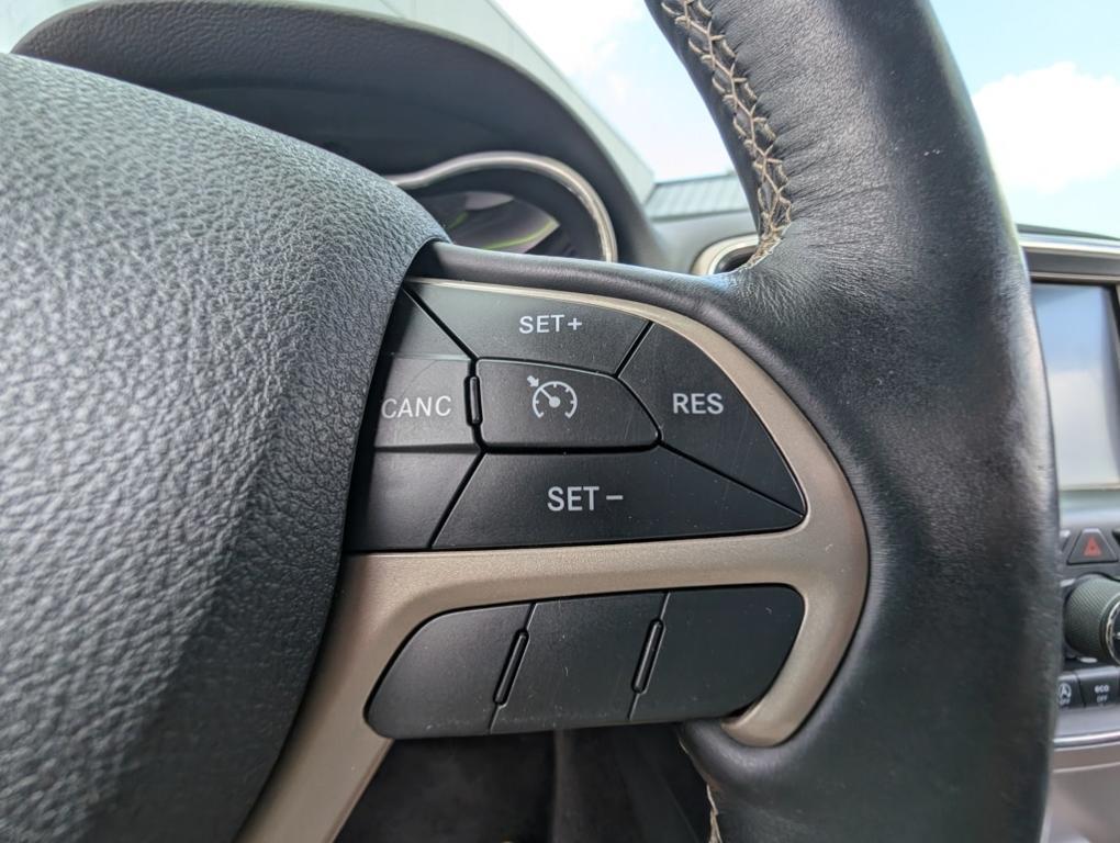 used 2017 Jeep Grand Cherokee car, priced at $14,500