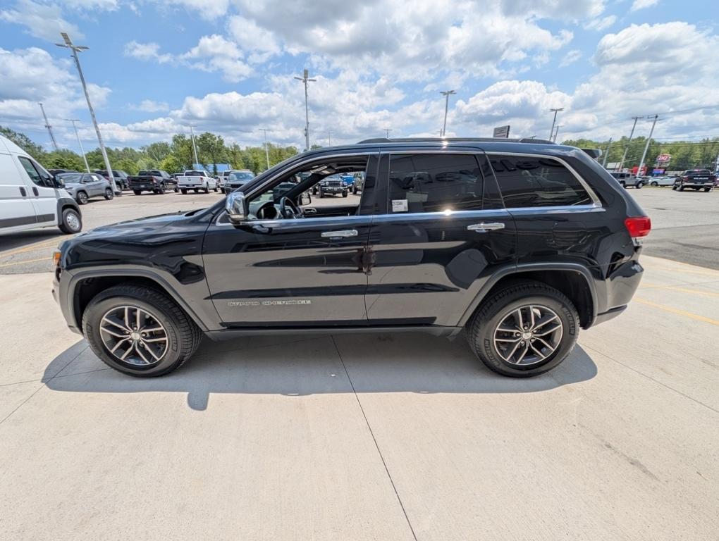 used 2017 Jeep Grand Cherokee car, priced at $14,500