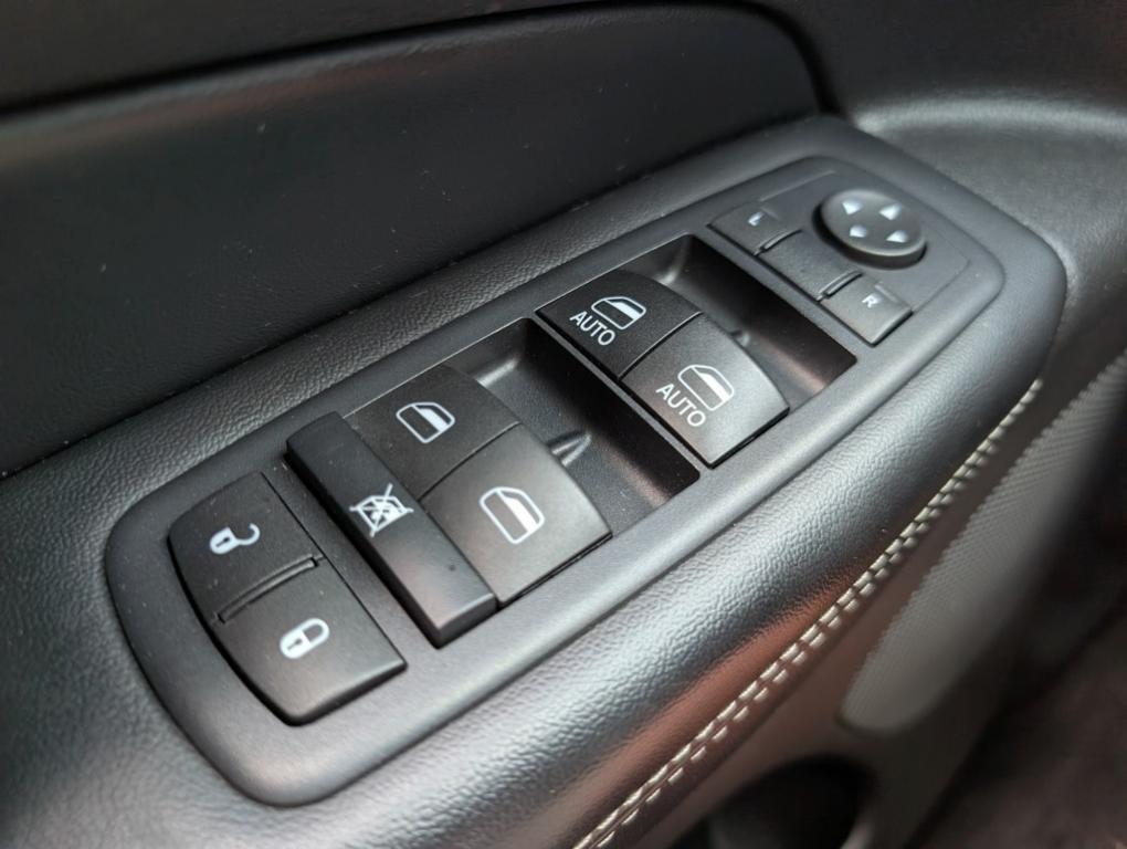 used 2017 Jeep Grand Cherokee car, priced at $14,500