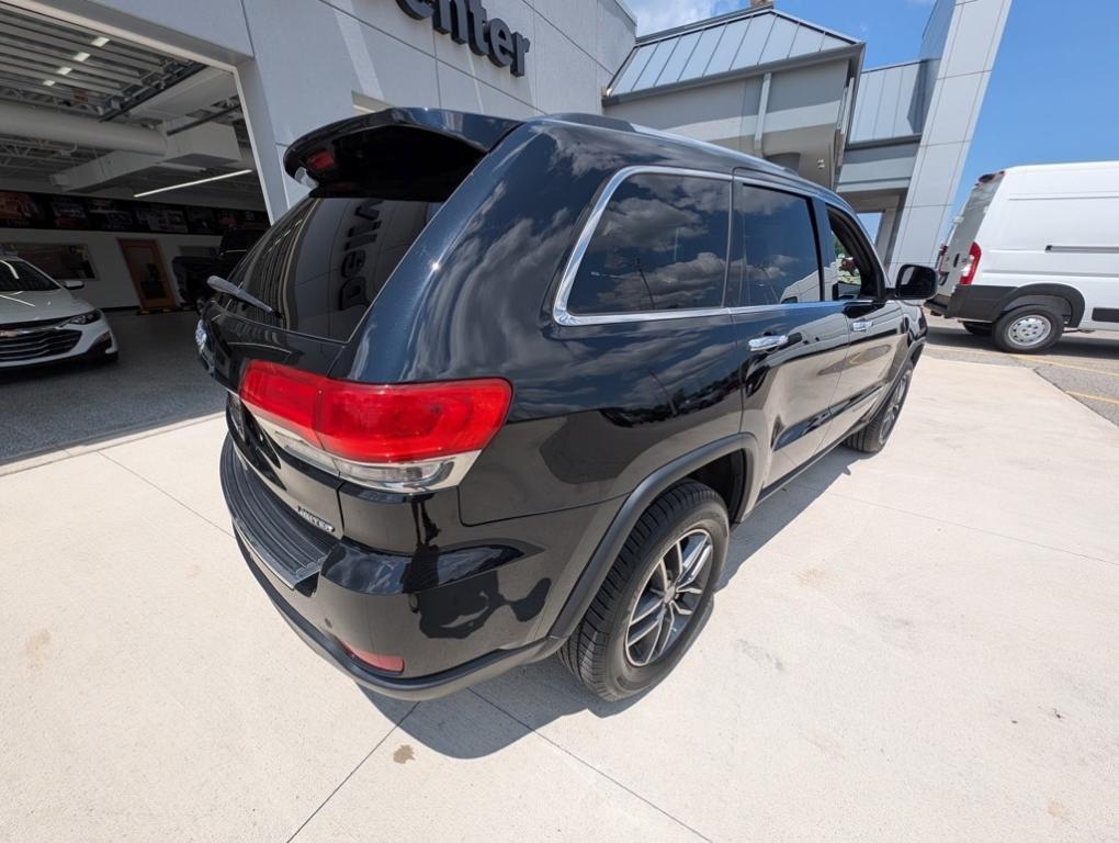used 2017 Jeep Grand Cherokee car, priced at $14,500