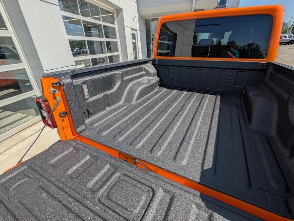 new 2025 Jeep Gladiator car, priced at $48,415