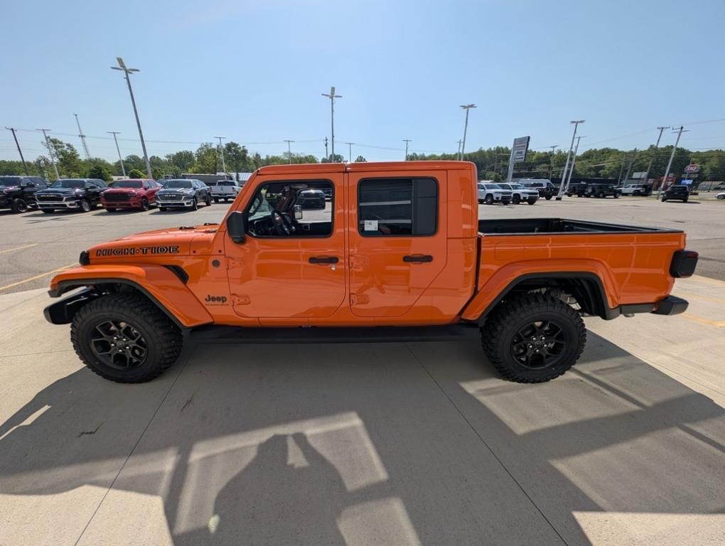 new 2025 Jeep Gladiator car, priced at $48,415