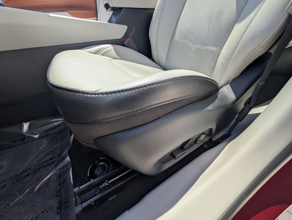 used 2022 Jeep Compass car, priced at $25,991