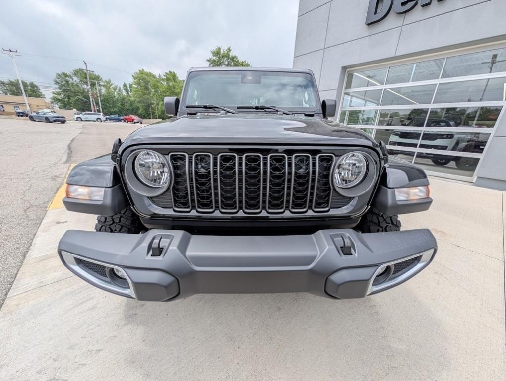 new 2025 Jeep Gladiator car, priced at $46,795