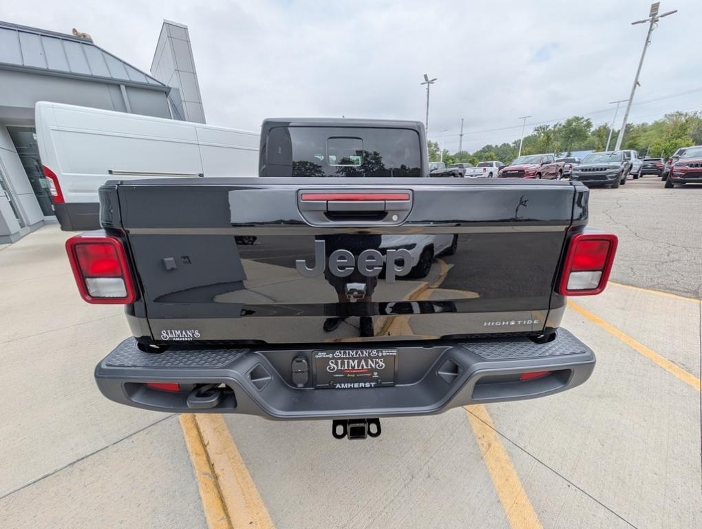 new 2025 Jeep Gladiator car, priced at $46,795