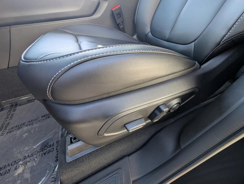 new 2025 Jeep Grand Cherokee car, priced at $50,485