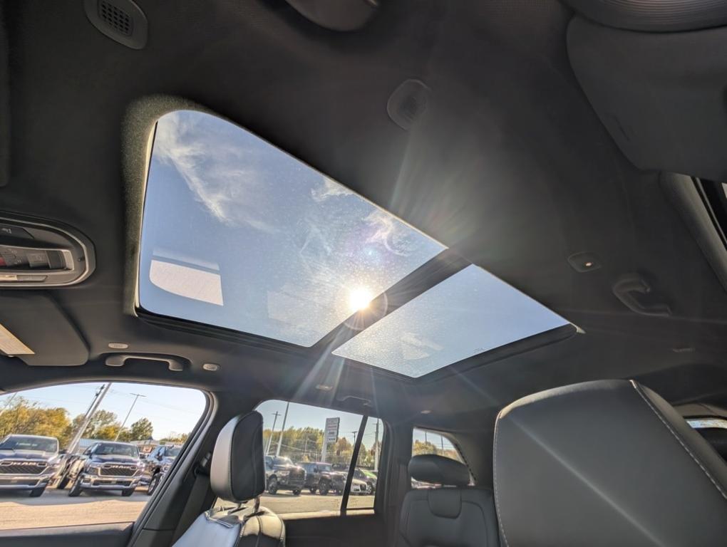 new 2025 Jeep Grand Cherokee car, priced at $50,485