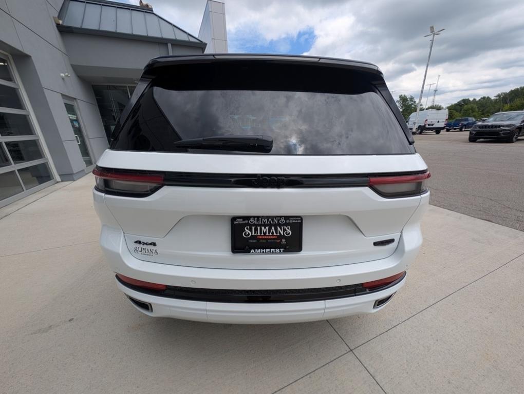 new 2025 Jeep Grand Cherokee car, priced at $59,679