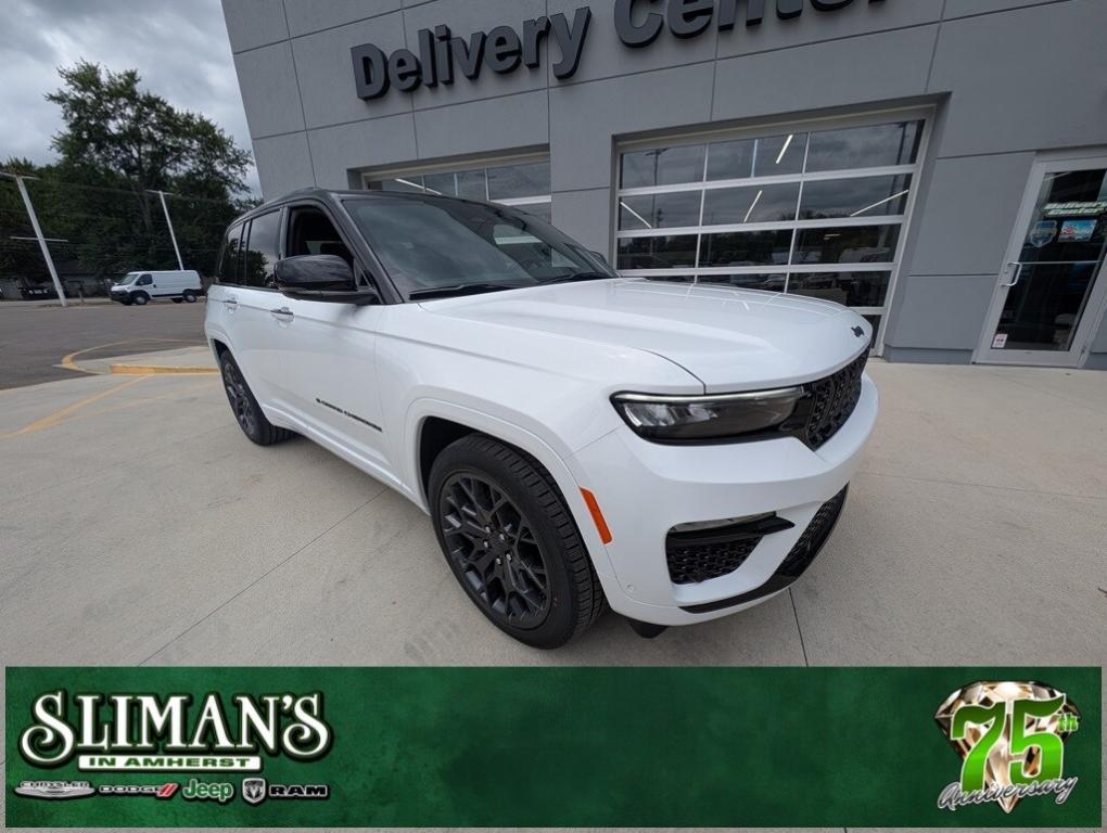 new 2025 Jeep Grand Cherokee car, priced at $59,679
