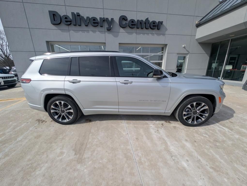 new 2025 Jeep Grand Cherokee L car, priced at $62,665