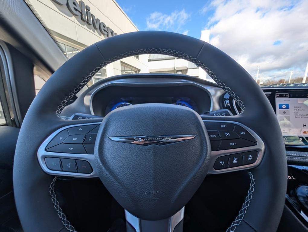 new 2026 Chrysler Pacifica car, priced at $45,360