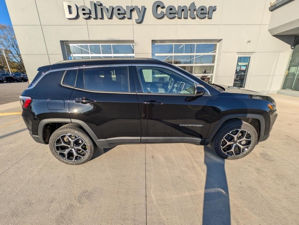 new 2026 Jeep Compass car, priced at $33,705