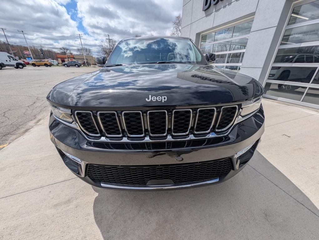 new 2025 Jeep Grand Cherokee car, priced at $47,010