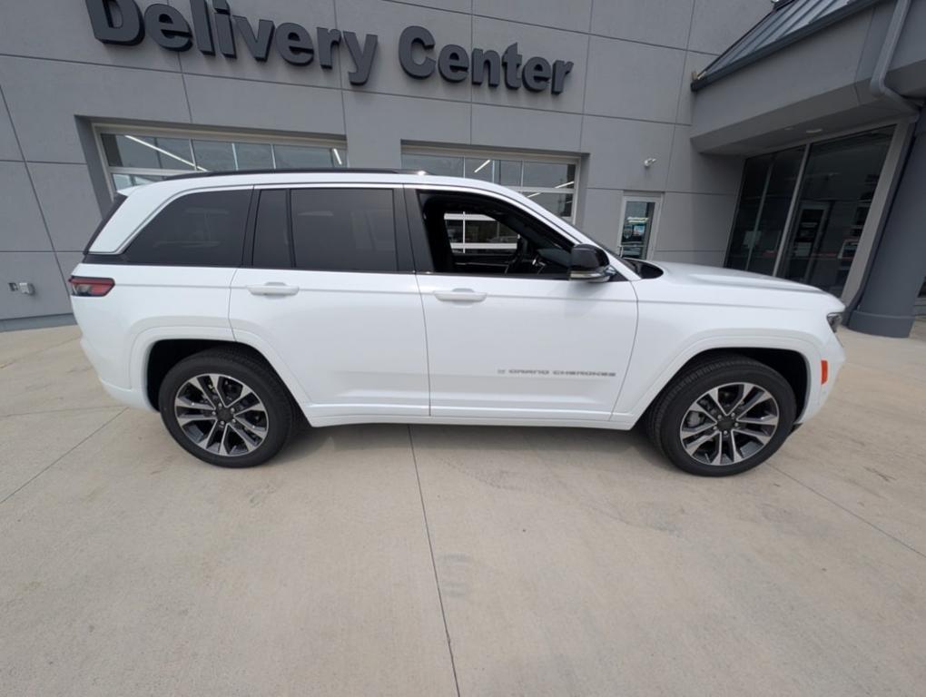new 2025 Jeep Grand Cherokee car, priced at $55,203