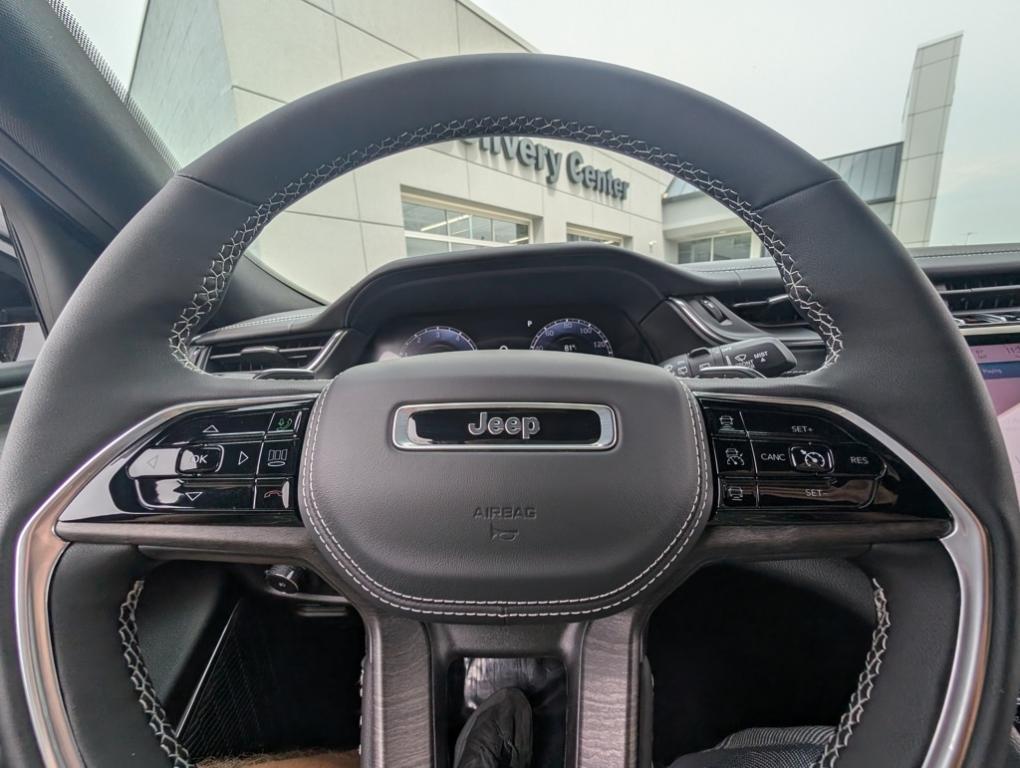 new 2025 Jeep Grand Cherokee car, priced at $55,203