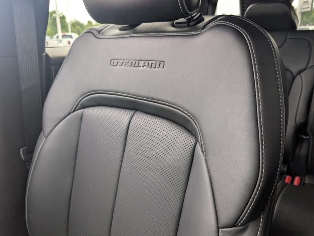 new 2025 Jeep Grand Cherokee car, priced at $55,203