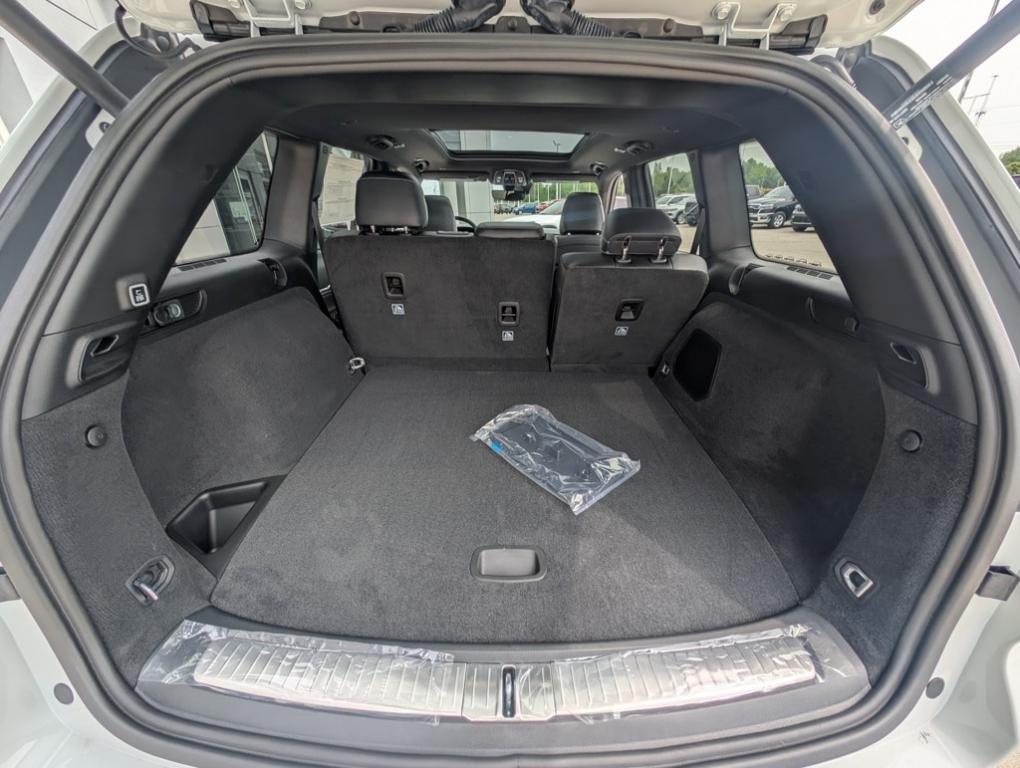 new 2025 Jeep Grand Cherokee car, priced at $55,203