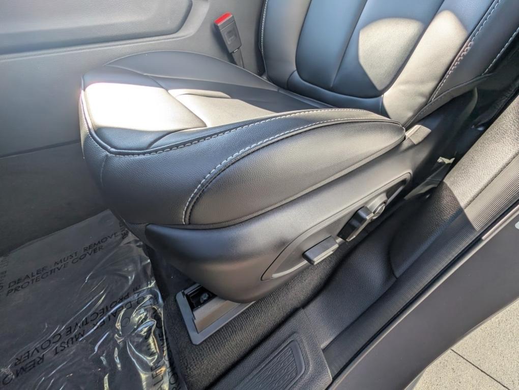 new 2025 Jeep Grand Cherokee car, priced at $45,760