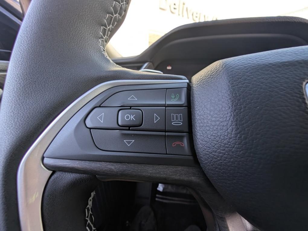 new 2025 Jeep Grand Cherokee car, priced at $45,760