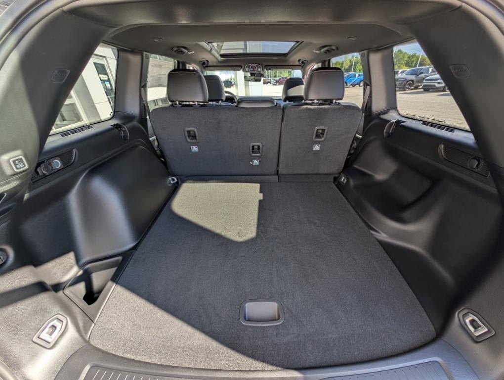new 2025 Jeep Grand Cherokee car, priced at $45,760