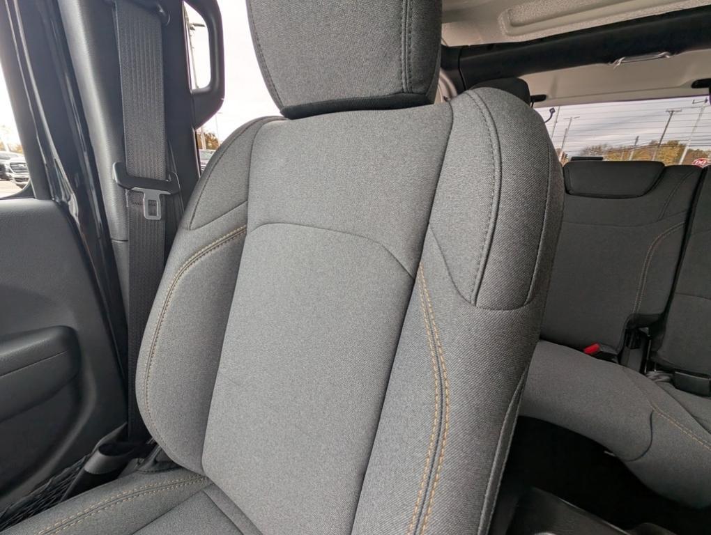 new 2026 Jeep Wrangler car, priced at $44,075