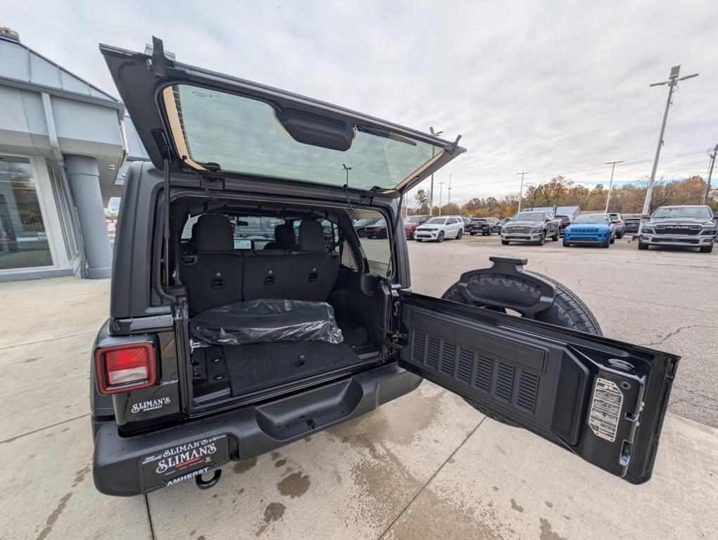 new 2026 Jeep Wrangler car, priced at $44,075